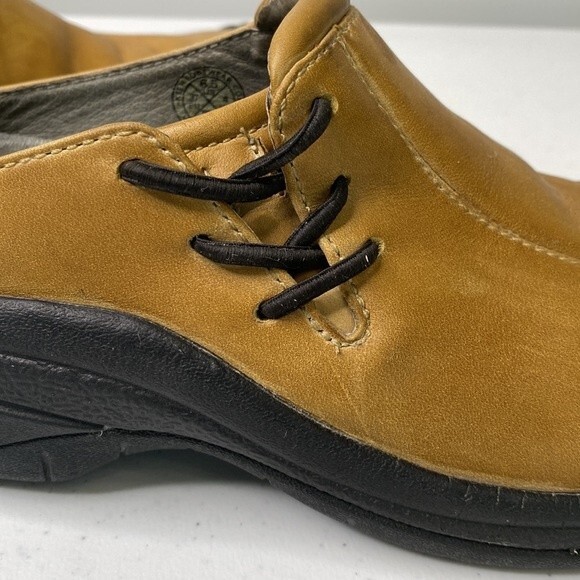 Keen Leather Kaci Slip-On Slide Winter Clogs Shoe Camping Outdoor All-Season - Picture 12 of 15